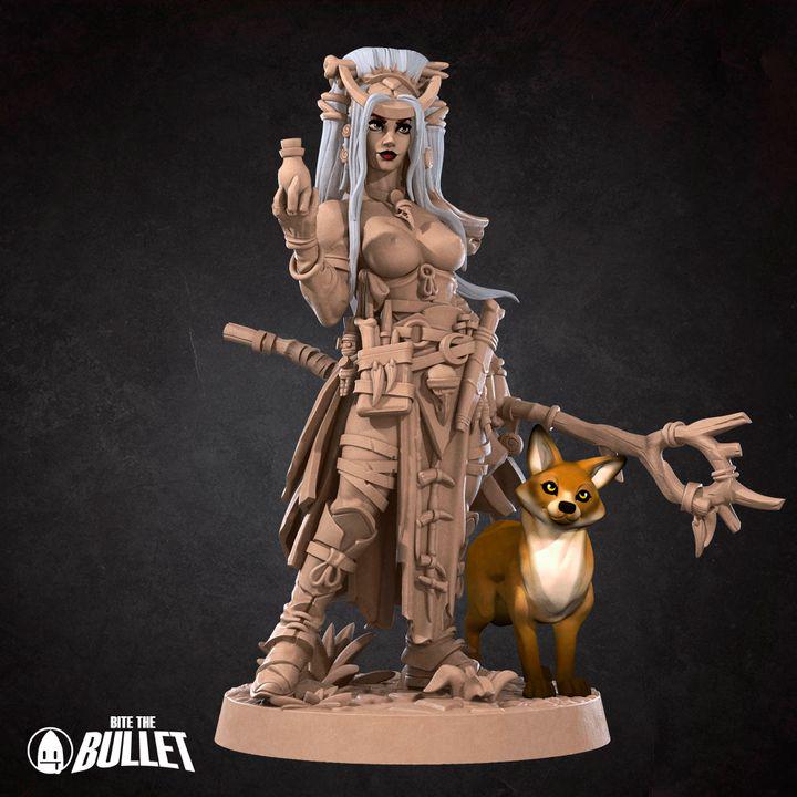 Human Witch Miniature - Fantasy RPG Character - Tabletop RPG Mini - 32mm Resin Miniature - Sorceres Wizard Mini